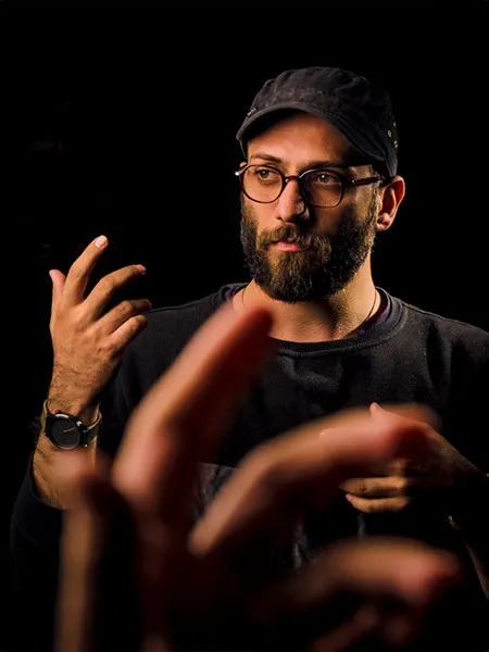 استاد اشکان خیل نژاد</p>
<p>