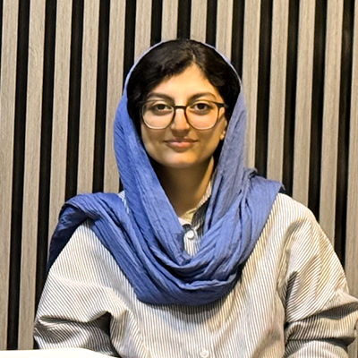 رتبه ۱ کنکور هنر 1404 مبینا رستمی